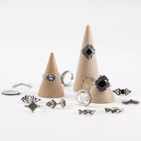 Black & silver ring set (15 rings) - Picture 9 of 11